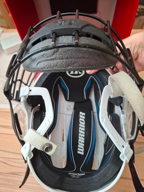 Rastuca hokejova helma warrior s - super stav, warrior,s