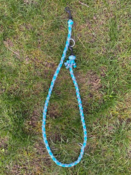 Prepínacie paracord vodítko, 