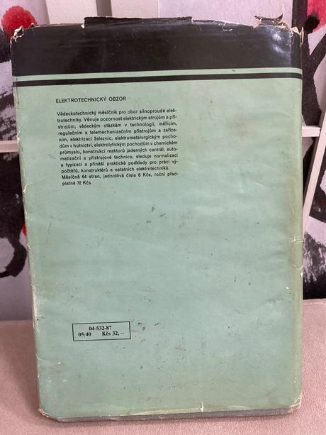 Kniha- zapojení s polovodičovými součástkami, 