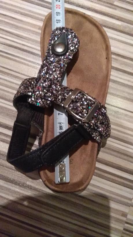 Predám, reserved,33