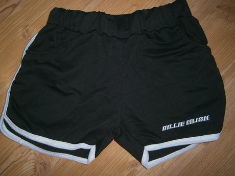 Kraťasy po 3 eur/ks, s