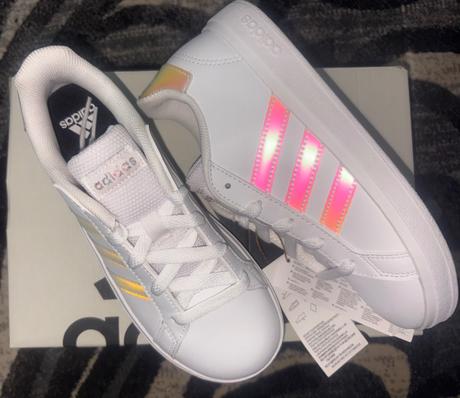 Tenisky adidas v.33 s visačkou, adidas,33