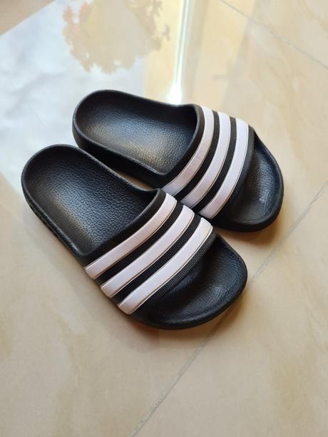 Adidas šľapky 28, adidas,28