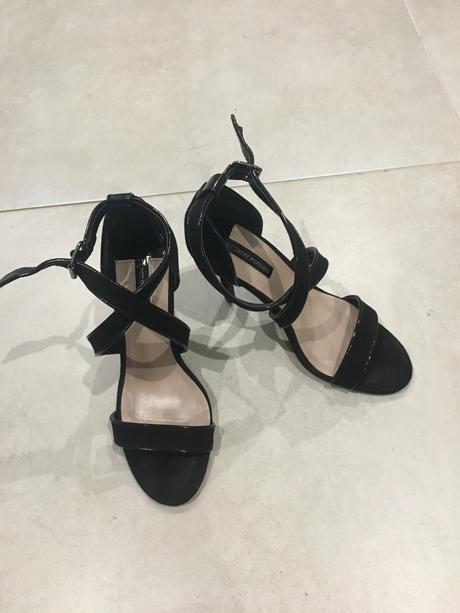 Dámske spoločenské sandálky, 37