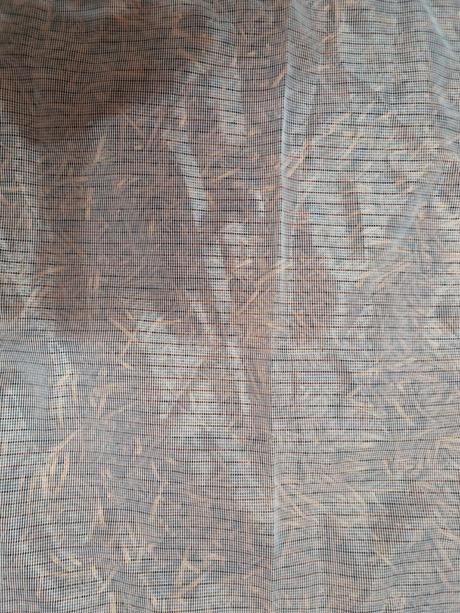 Malá štvorcová záclonka, 