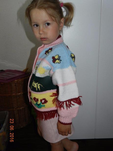 Zvieratkový svetrík, 104