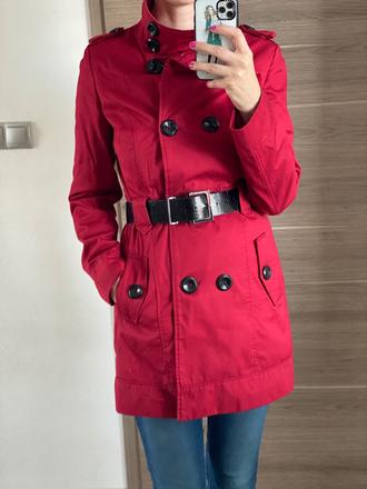 Červený kabát, reserved,38