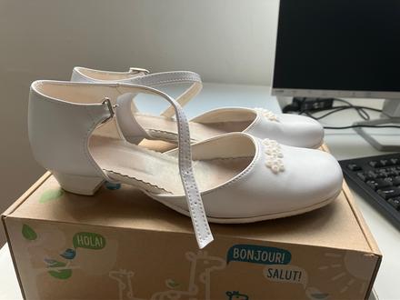 Sandalky na 1. sv. prijimanie, 32