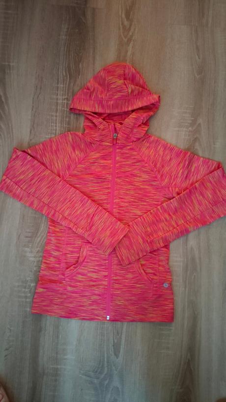 Perfektná športová mikina, 134