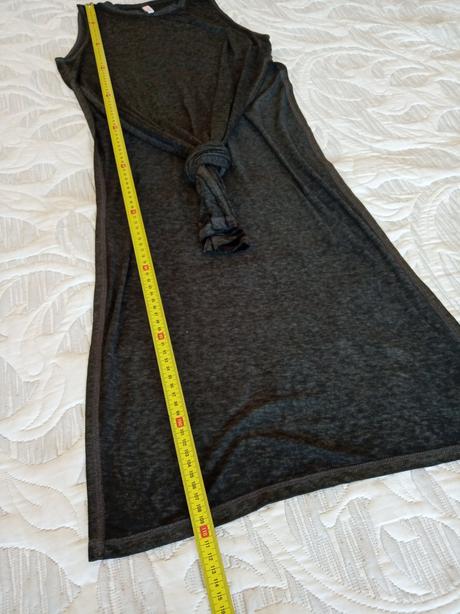 Predĺžené nové tričko s rozparkami, s