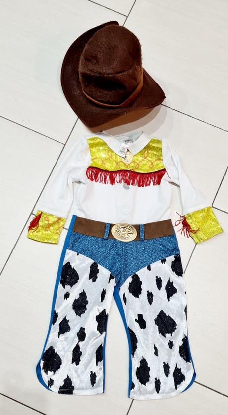 Kostym jessie toy storty, 