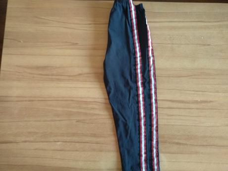 Legíny/tenké tepláčky, 122