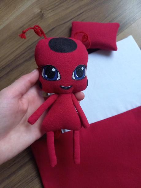 Tikki vo vrecúšku,