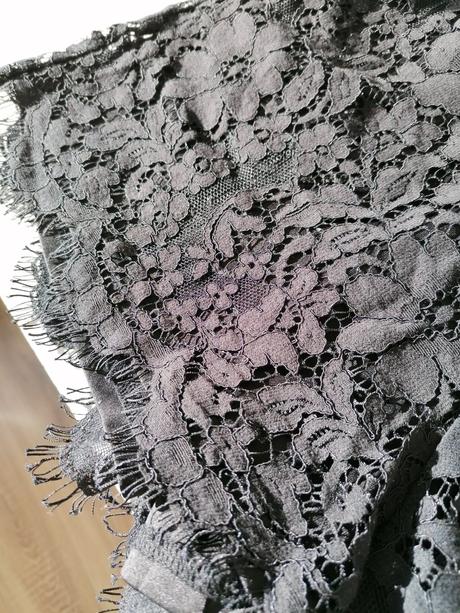 Kraťasy s čipkou, amisu,38