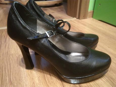 Vysokánske krásne lodičky, 39