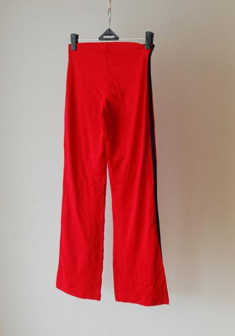 Štýlové červené tepláky s bočným pruhom zn.crane, m