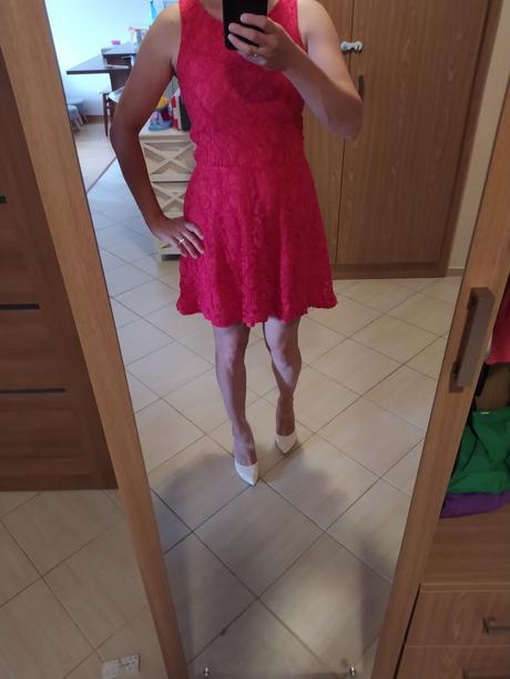 Čipkované šaty, s