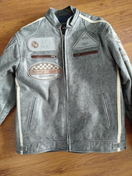 Sedy kozák z max, m