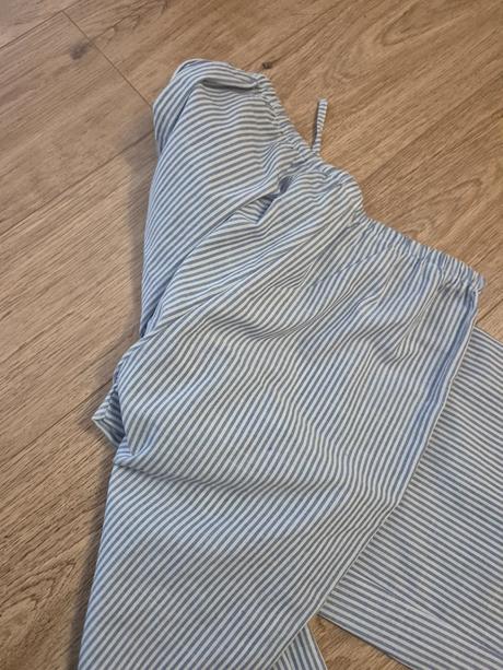 Bielo modré nohavice veľ. m, m