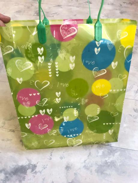 Plastové darč.tašky 2 ks, 