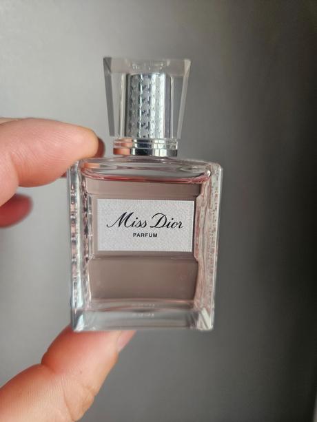 Dior -miss dior parfum roller -pearl,
