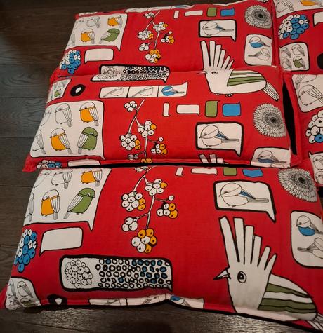 Vankúše ikea s vtáčikmi, 