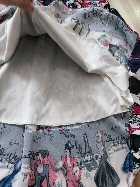 Sukňa po kolená, s