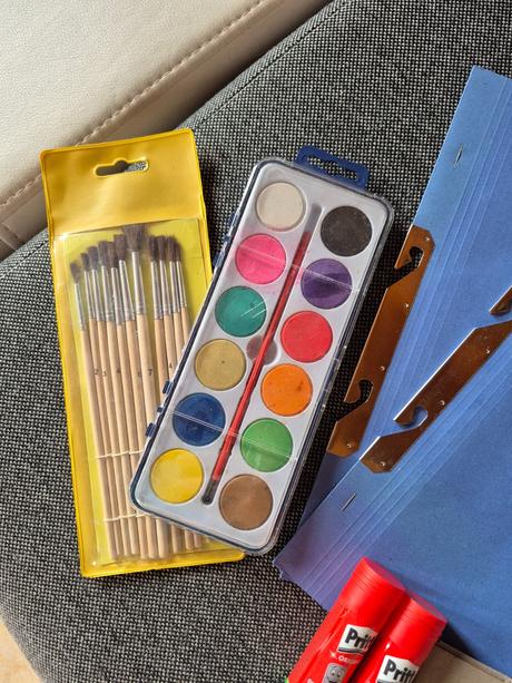 26 ks sada kancelárskych potrieb pre školáka/školá,