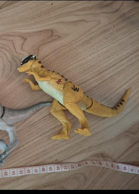 Dinosaurus jurský svet gebuľák,