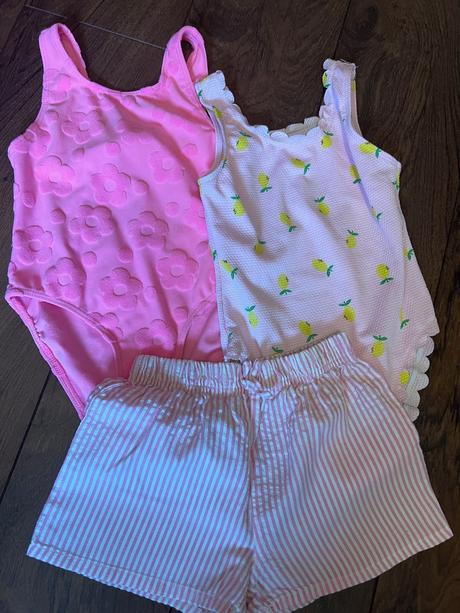 Ružové plavky, 122