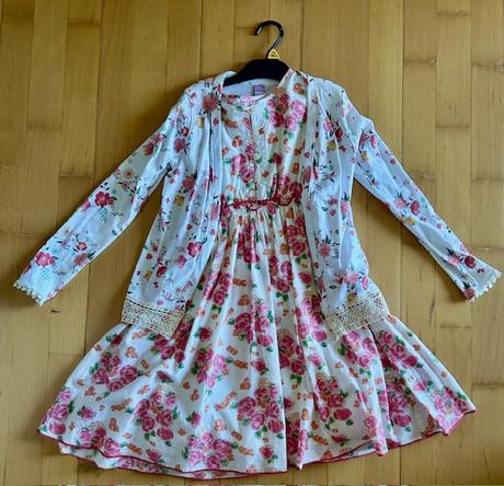 Šaty s kabatikom 122, 122