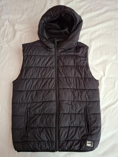 Chlapčenská zateplená vesta, sinsay,152