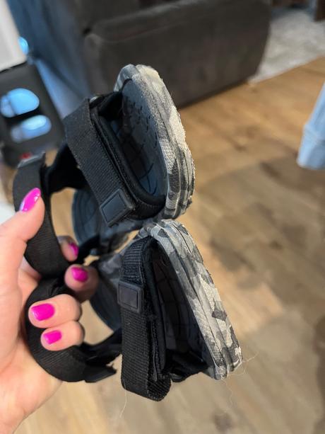 Sandálky, sprandi,31