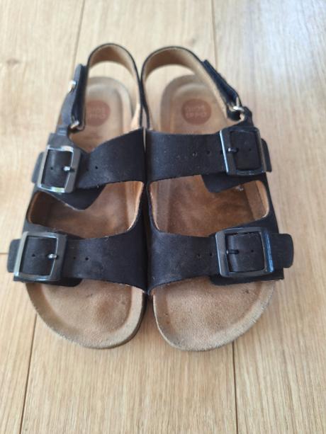 Sandále, 32