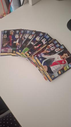 Futbalové kartičky fifa365, 