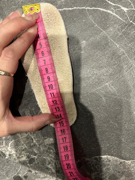 Fare papučky, fare,23