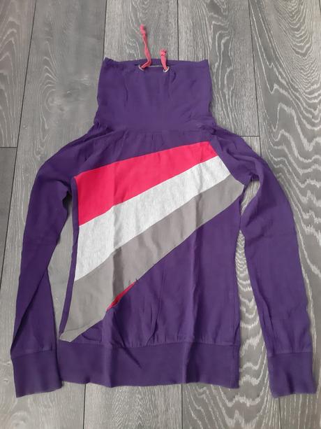 Tenšia zaujímavá mikina, xs