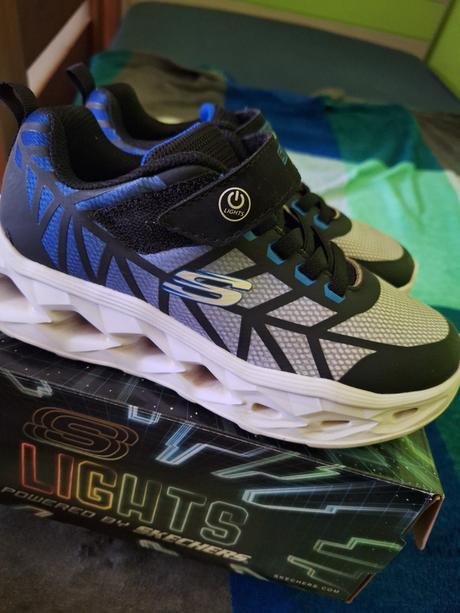 Detské tenisky svietiace, skechers,34