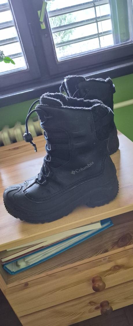 Snehule, columbia,36