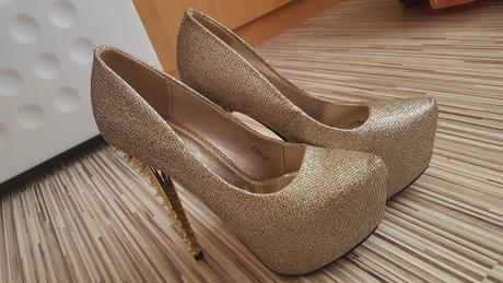 Topánky na podpätku, 39