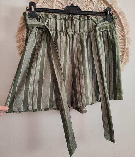 Šortky s vysokým pásom, l