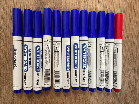 Popisovače na bielu tabuľu,