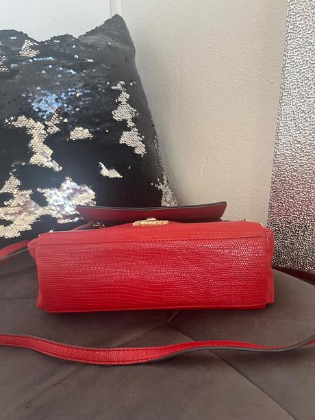 Nová červená guess kabelka, guess