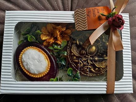 Darčeky/kazetky/kytice/aranžmány,