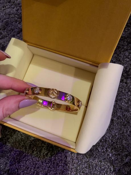 Fendi naramok, fendi