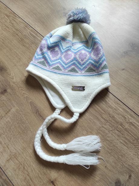 Čiapka, lonsdale,122