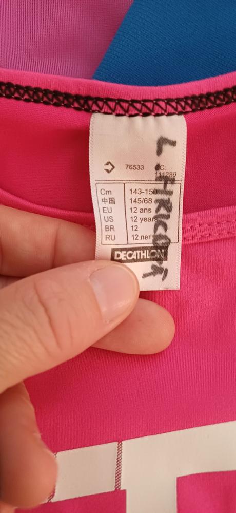 Mikiny a sportove tricka-dresy, 122–134