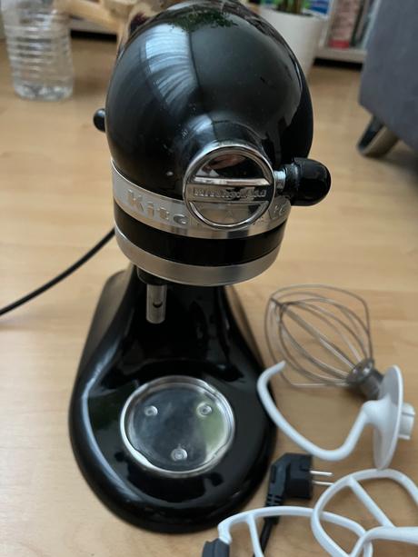 Kuchynsky robot kitchenaid, 