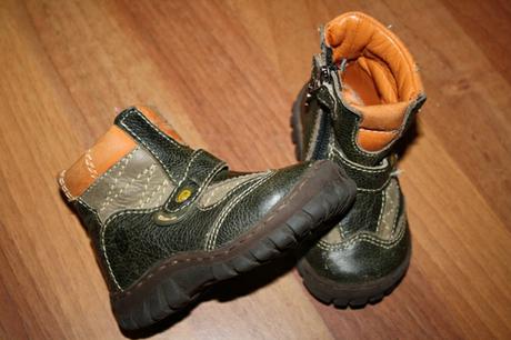 Čižmičky, baťa,21