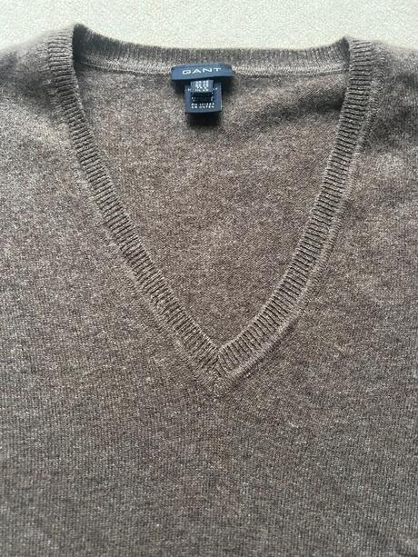 V-čkový pulover z jahňacej vlny, gant,xs